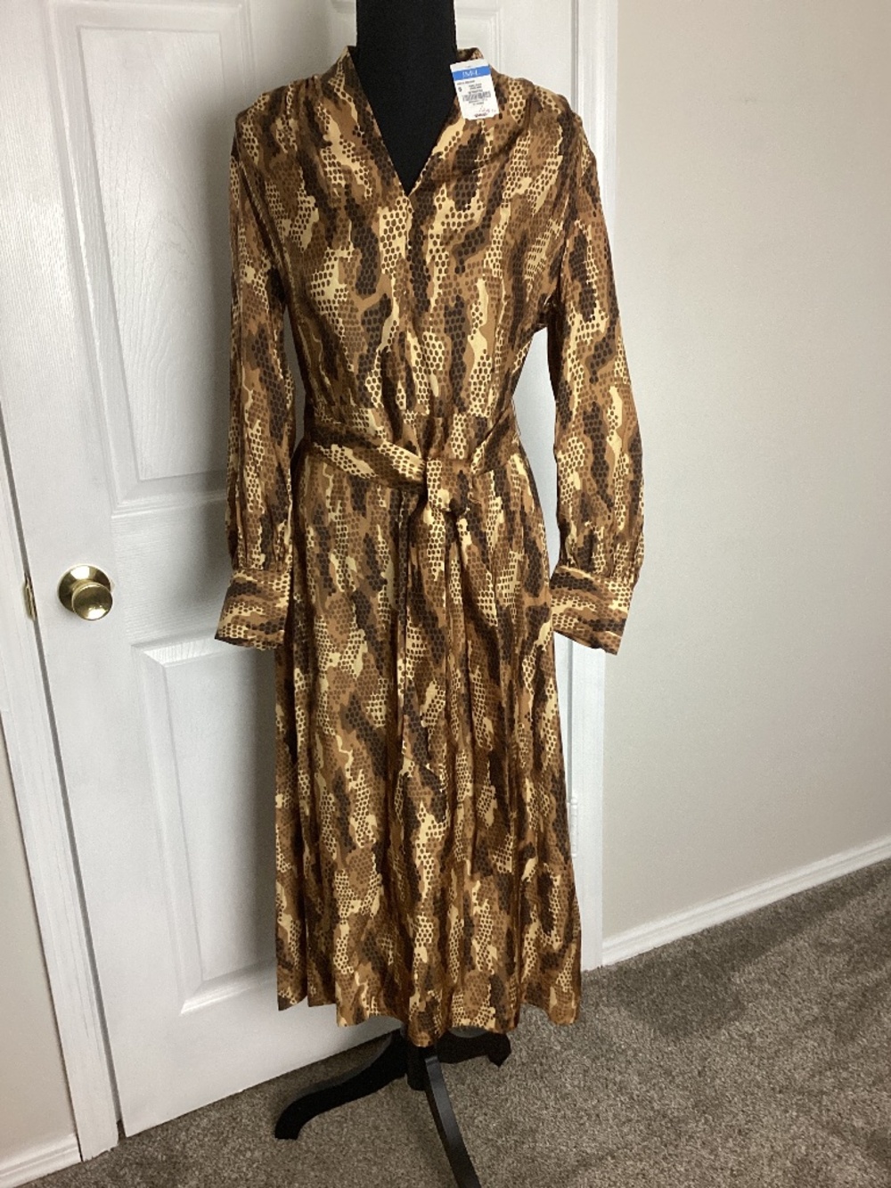 J. McLaughlin NWT Portia Silk Blend Midi Dress Grasslands Camel Black size 6